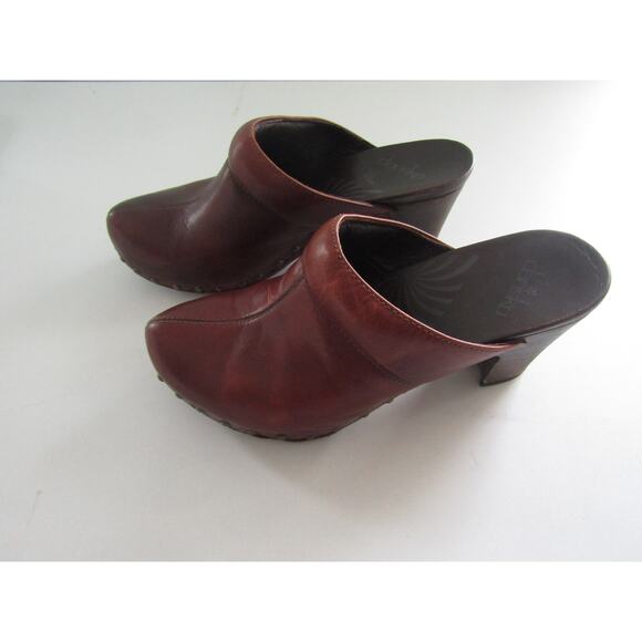 Dansko Brown Leather Clog Mules Size 38 (US 7.5–8) Studded Heel Slip-On - Picture 4 of 9